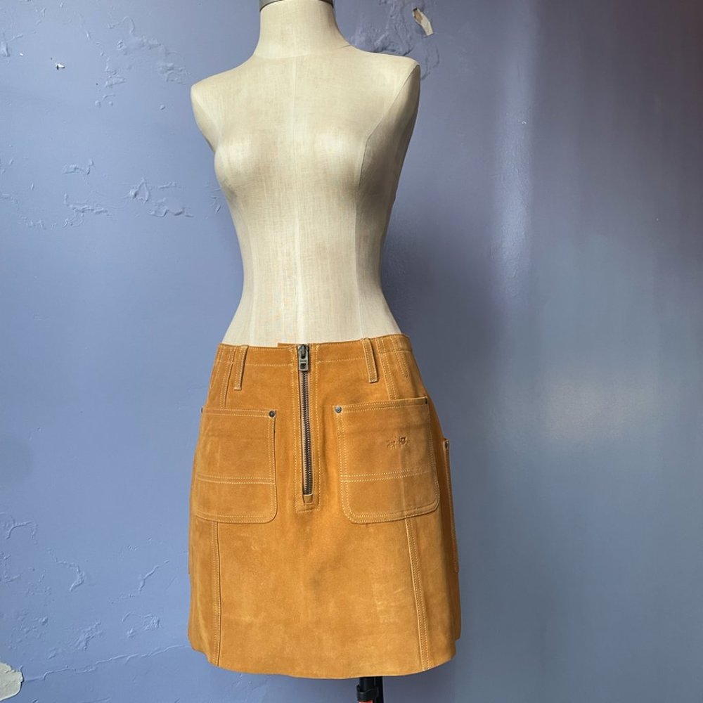 Genuine COACH butterscotch suede mini skirt w/ pockets SIZE 6